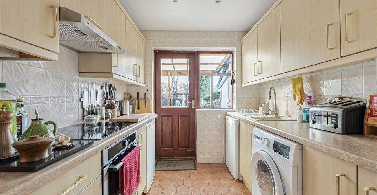 3 bedroom house for sale in Welling | Robinson Jackson