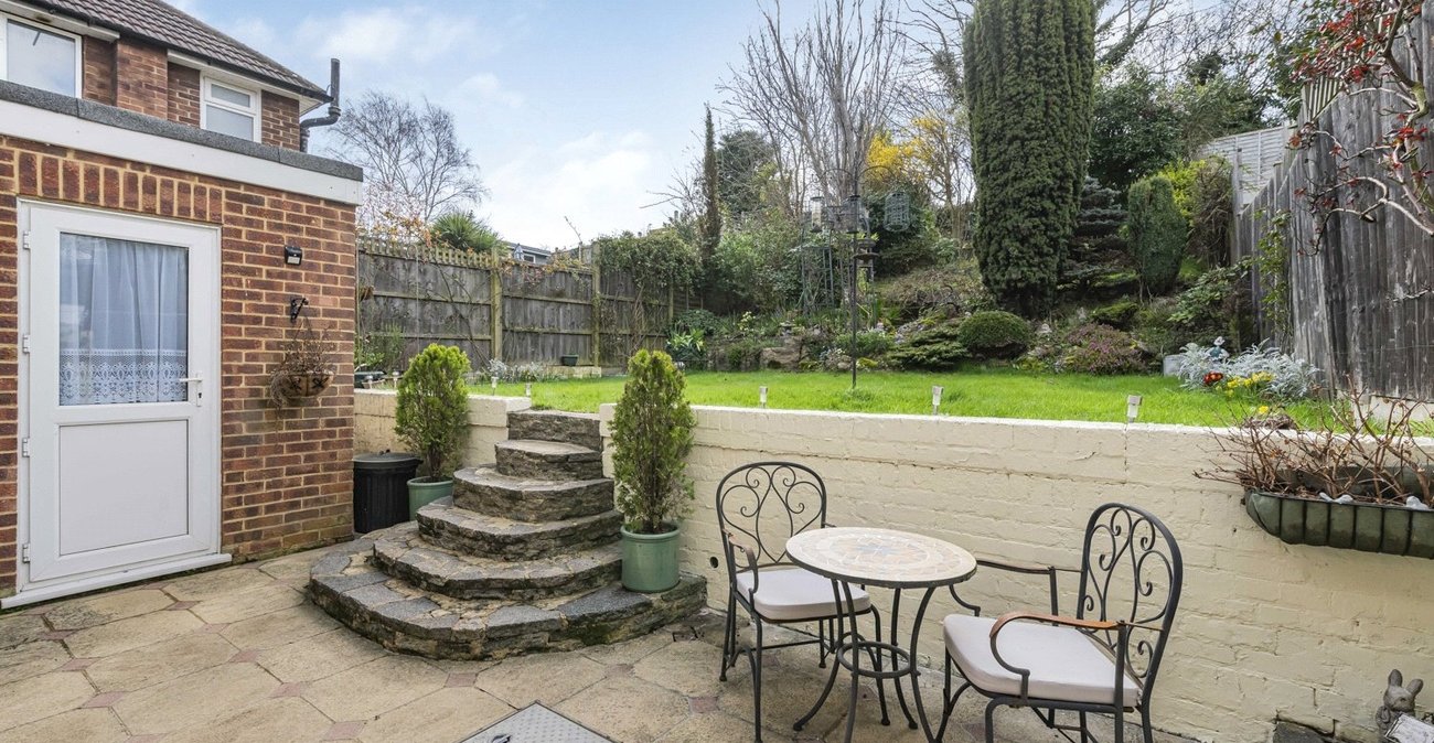 4 bedroom house for sale in Welling | Robinson Jackson