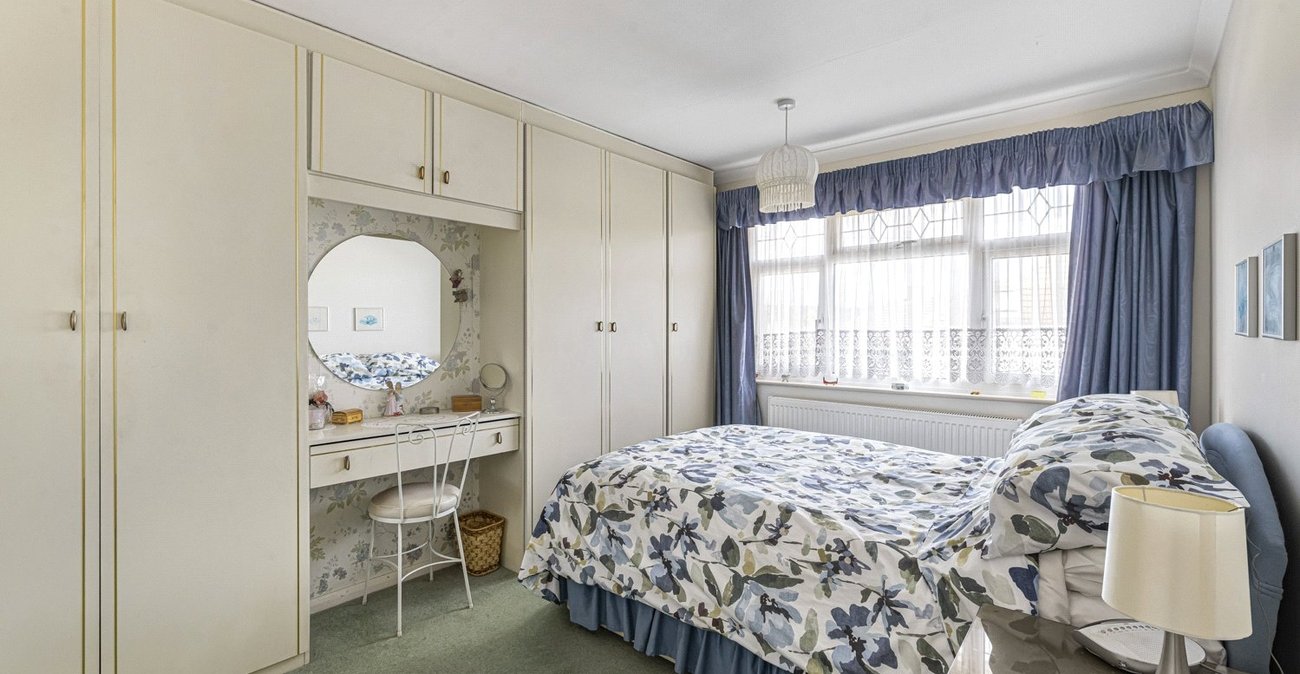 4 bedroom house for sale in Welling | Robinson Jackson