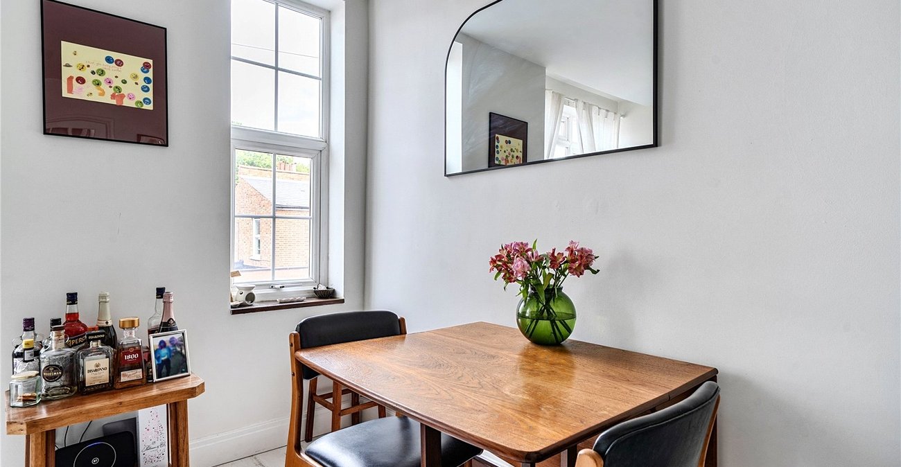 2 bedroom property for sale in Sydenham | Robinson Jackson
