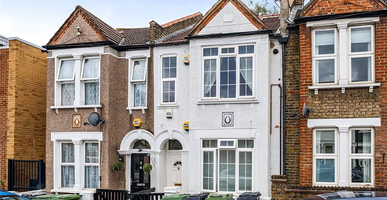 2 bedroom property for sale in Sydenham | Robinson Jackson