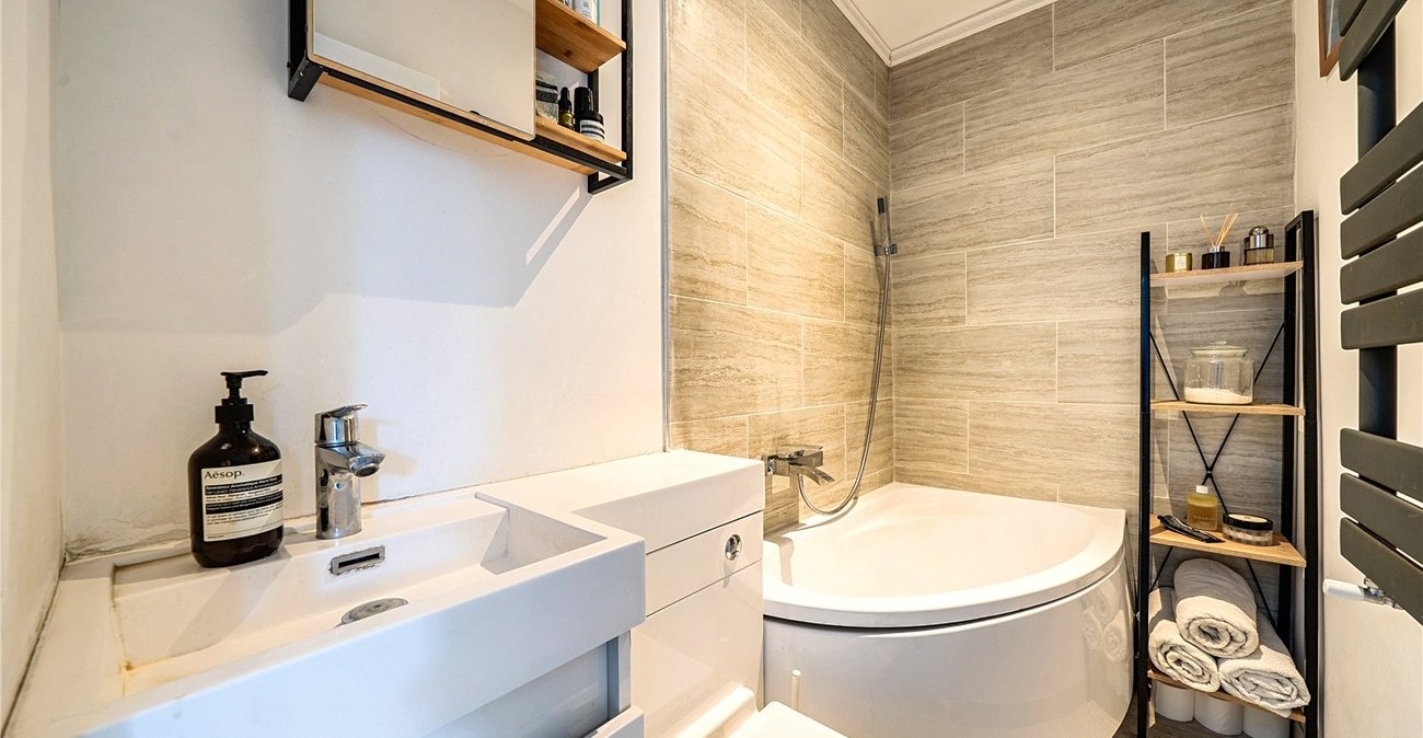 2 bedroom property for sale in Sydenham | Robinson Jackson
