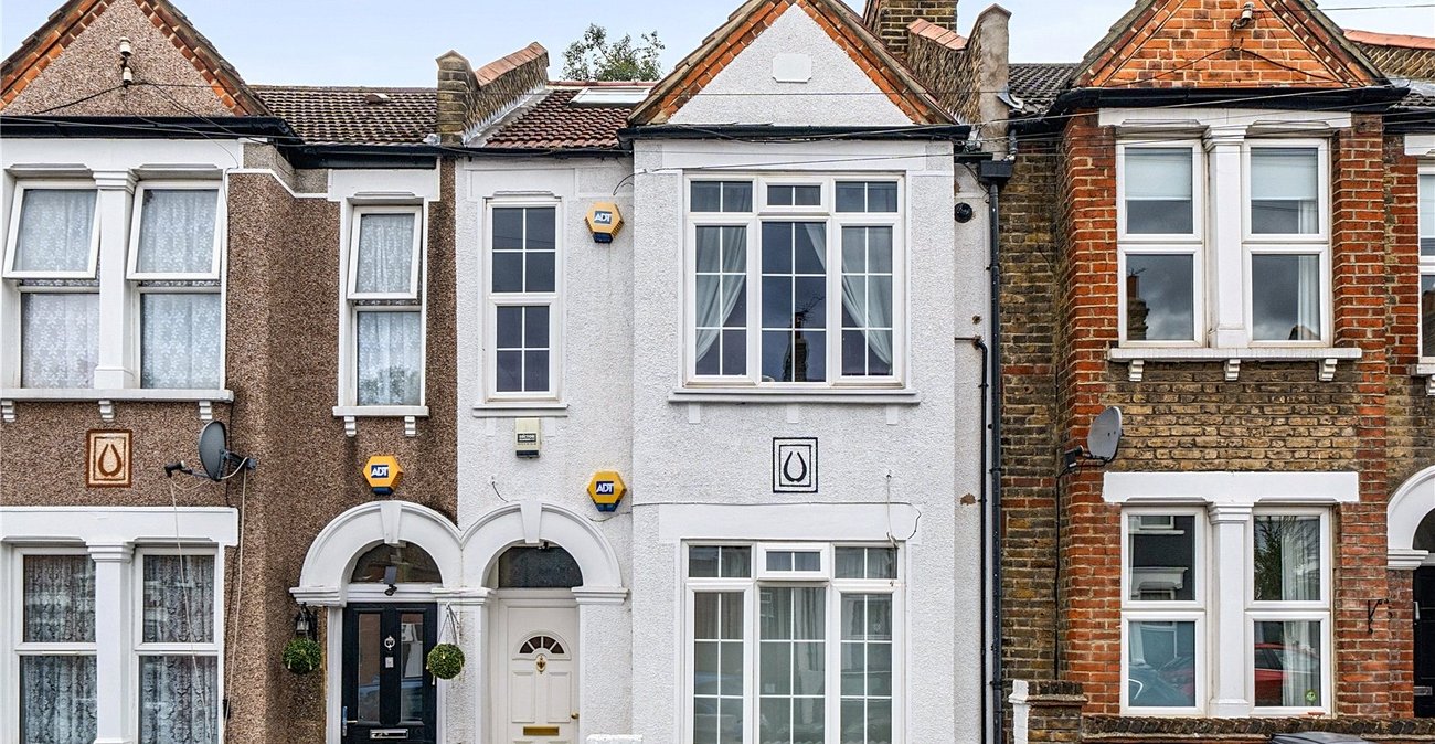 2 bedroom property for sale in Sydenham | Robinson Jackson