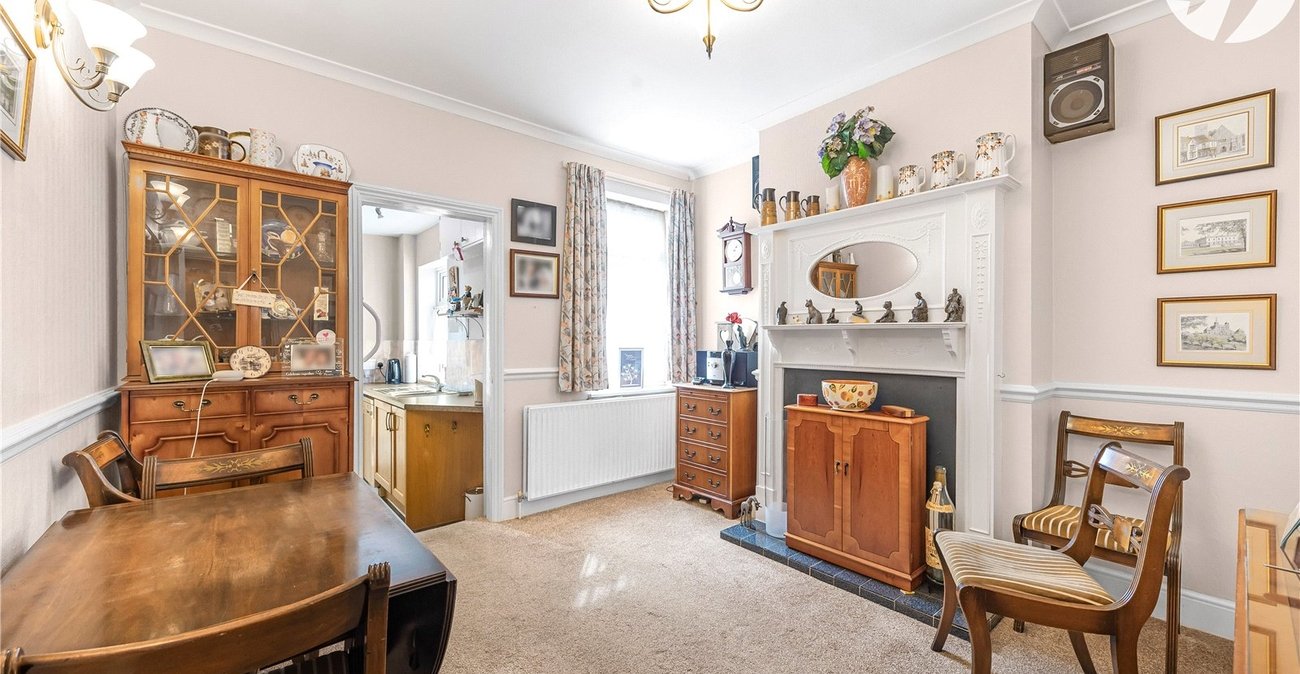 2 bedroom house for sale in Top Dartford Road | Robinson Jackson