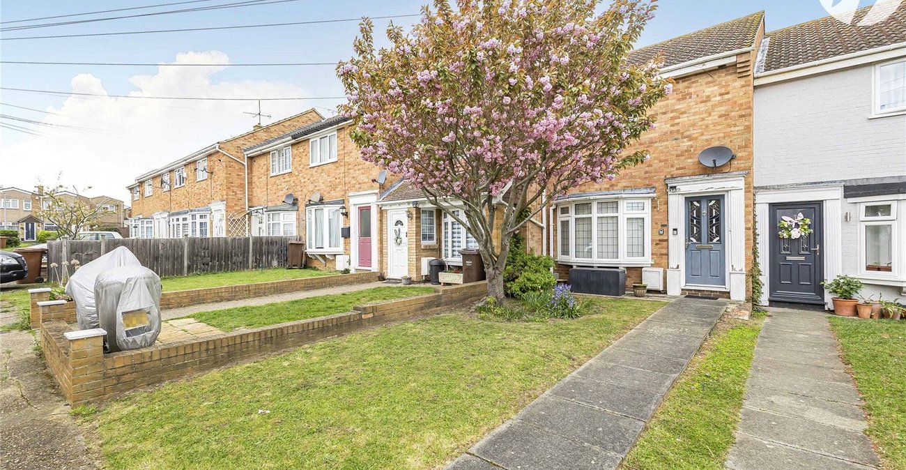 2 bedroom house for sale in Rochester | Robinson Michael & Jackson