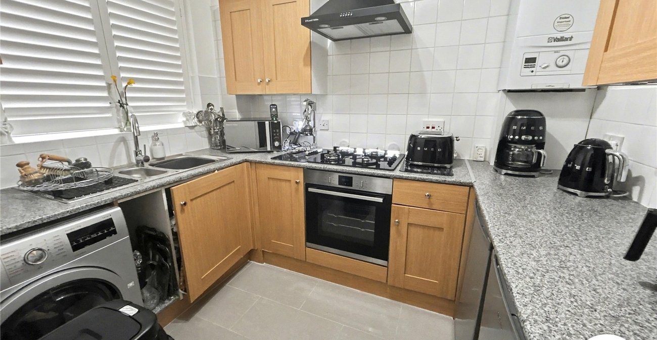 2 bedroom property for sale in Sidcup | Robinson Jackson