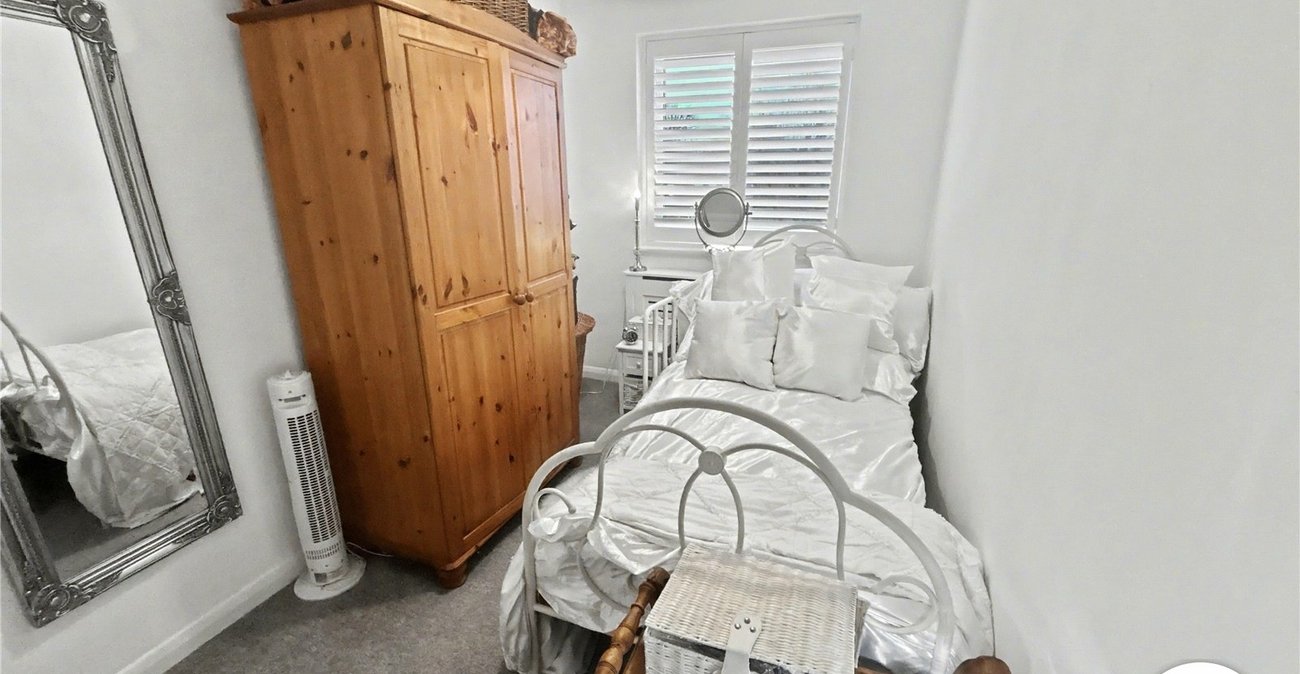 2 bedroom property for sale in Sidcup | Robinson Jackson