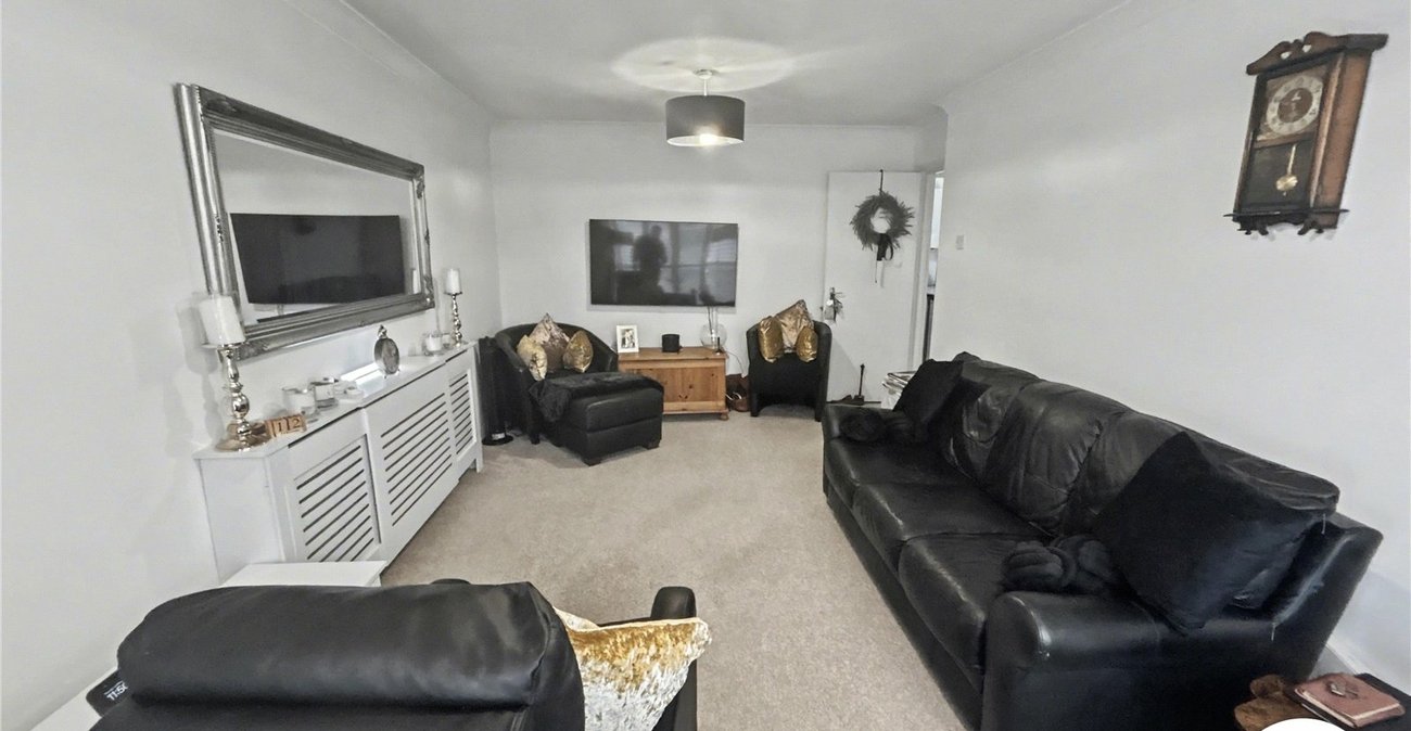 2 bedroom property for sale in Sidcup | Robinson Jackson