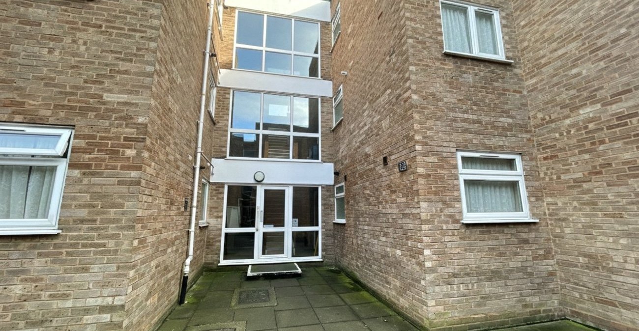 2 bedroom property for sale in Sidcup | Robinson Jackson