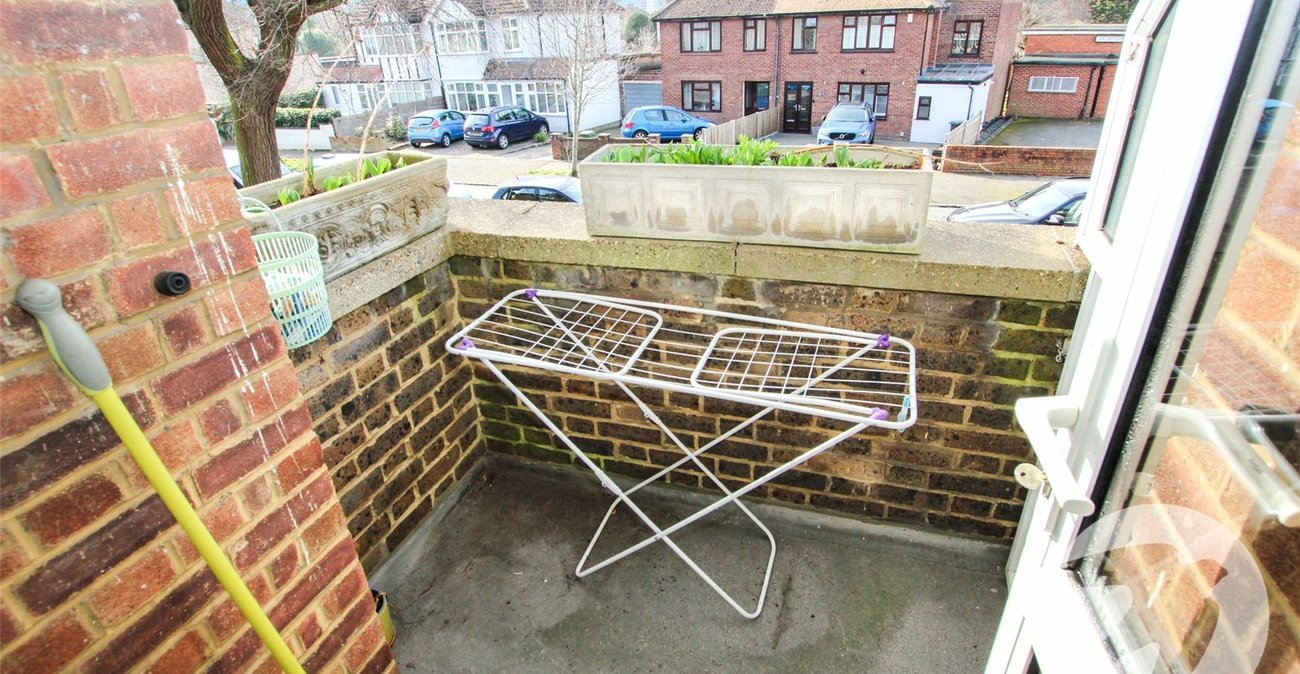 3 bedroom property for sale in Beaconsfield Road | Robinson Jackson