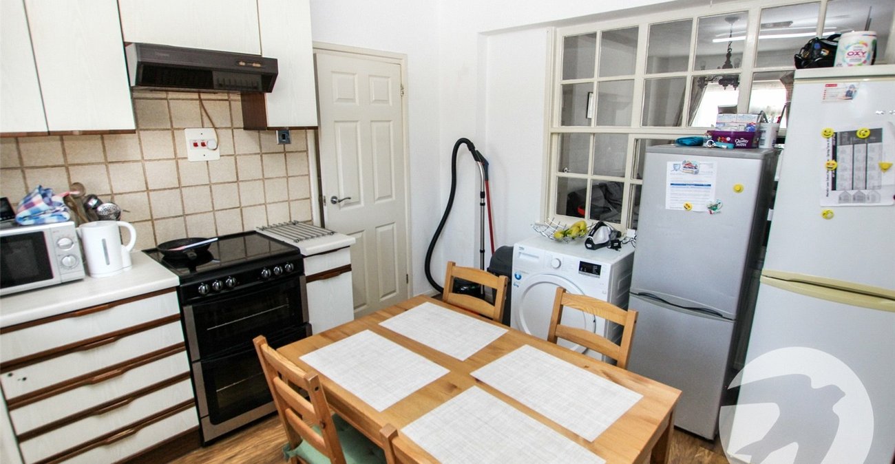 3 bedroom property for sale in Beaconsfield Road | Robinson Jackson