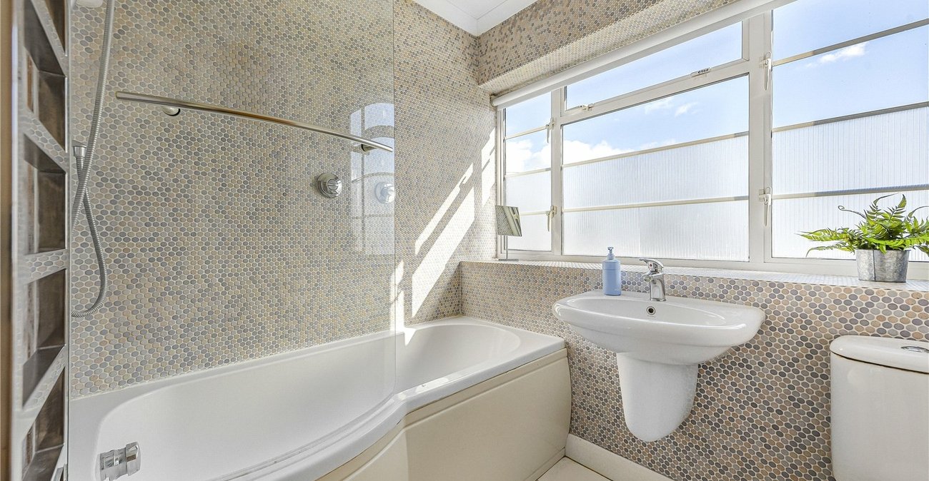 4 bedroom house for sale in Bexley | Robinson Jackson