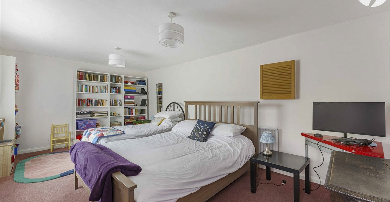 3 bedroom bungalow for sale in Bexley | Robinson Jackson