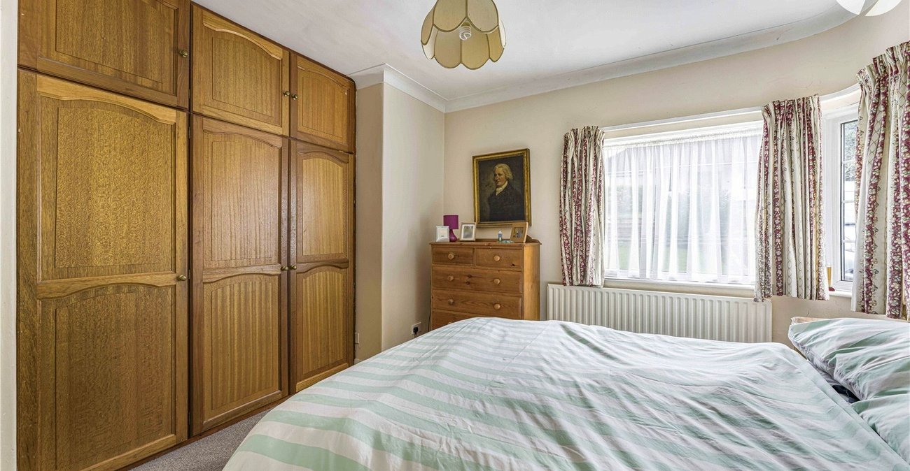 3 bedroom bungalow for sale in Bexley | Robinson Jackson