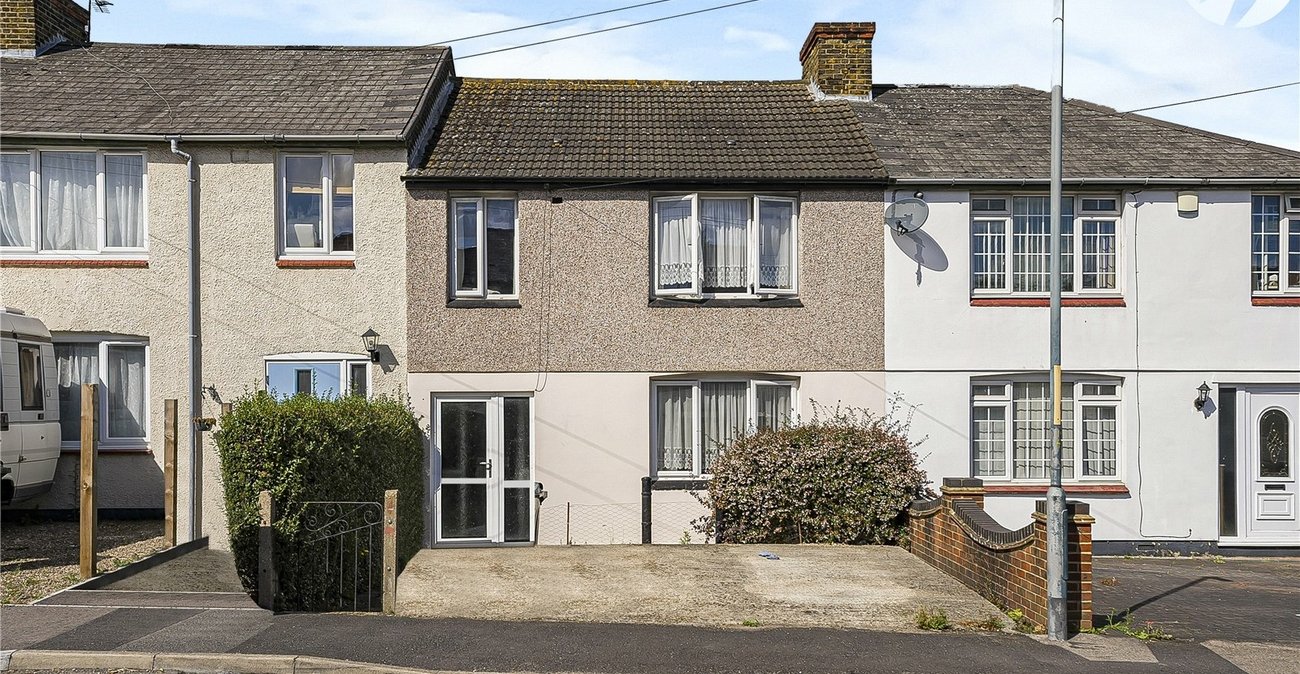 3 bedroom house for sale in Dartford | Robinson Jackson