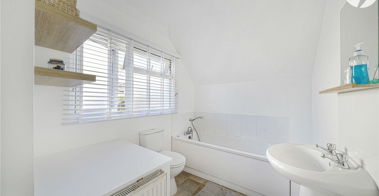 3 bedroom house for sale in Darenth | Robinson Jackson