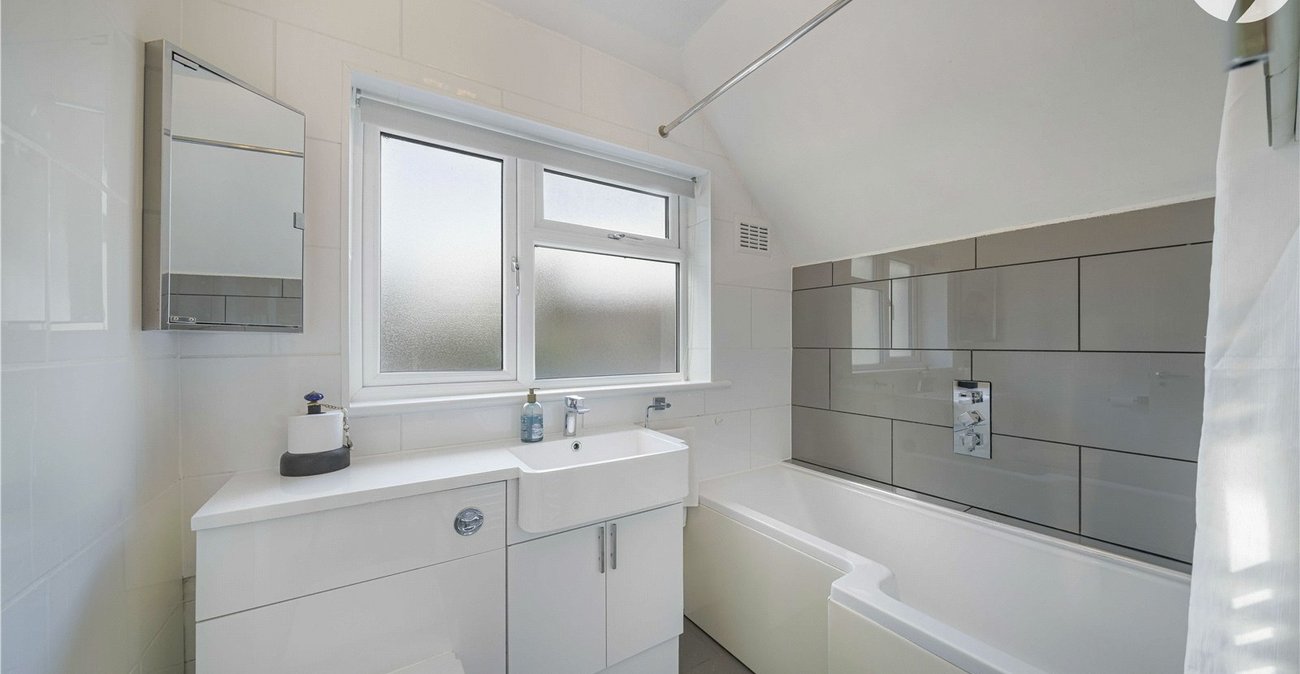 2 bedroom house for sale in Darenth | Robinson Jackson