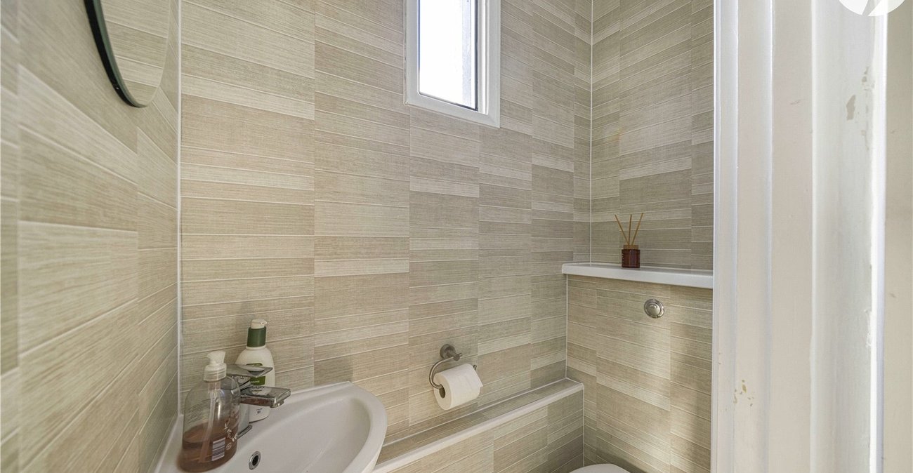 2 bedroom house for sale in Darenth | Robinson Jackson