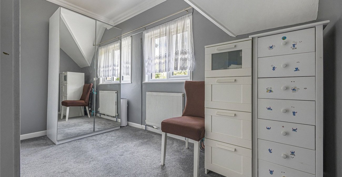 3 bedroom house for sale in Dartford | Robinson Jackson