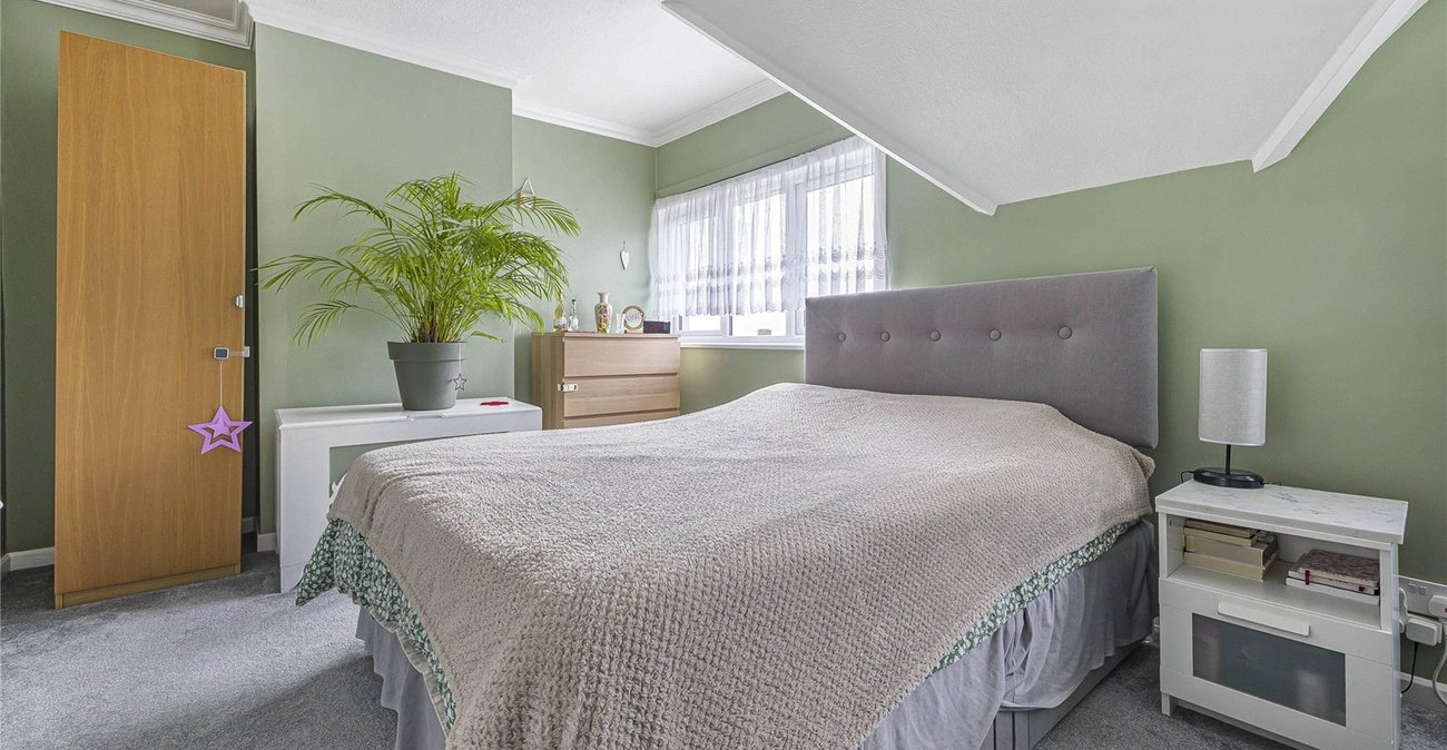 3 bedroom house for sale in Dartford | Robinson Jackson