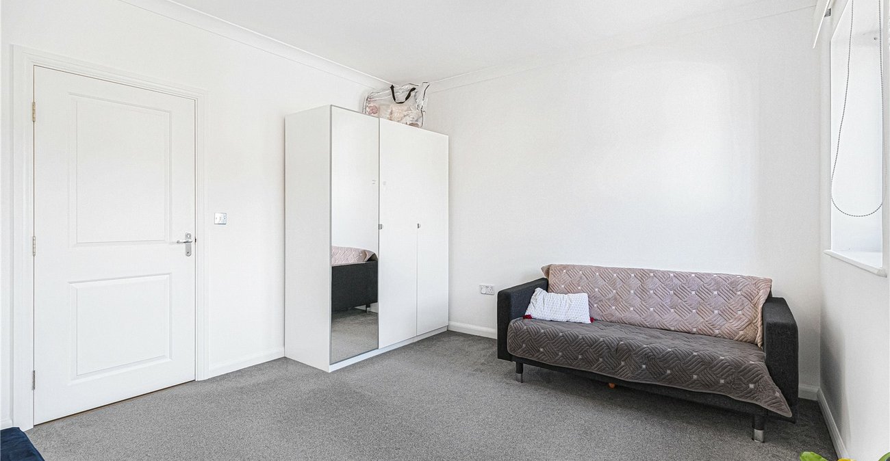 2 bedroom house for sale in Welling | Robinson Jackson