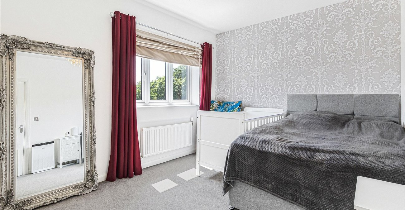 2 bedroom house for sale in Welling | Robinson Jackson