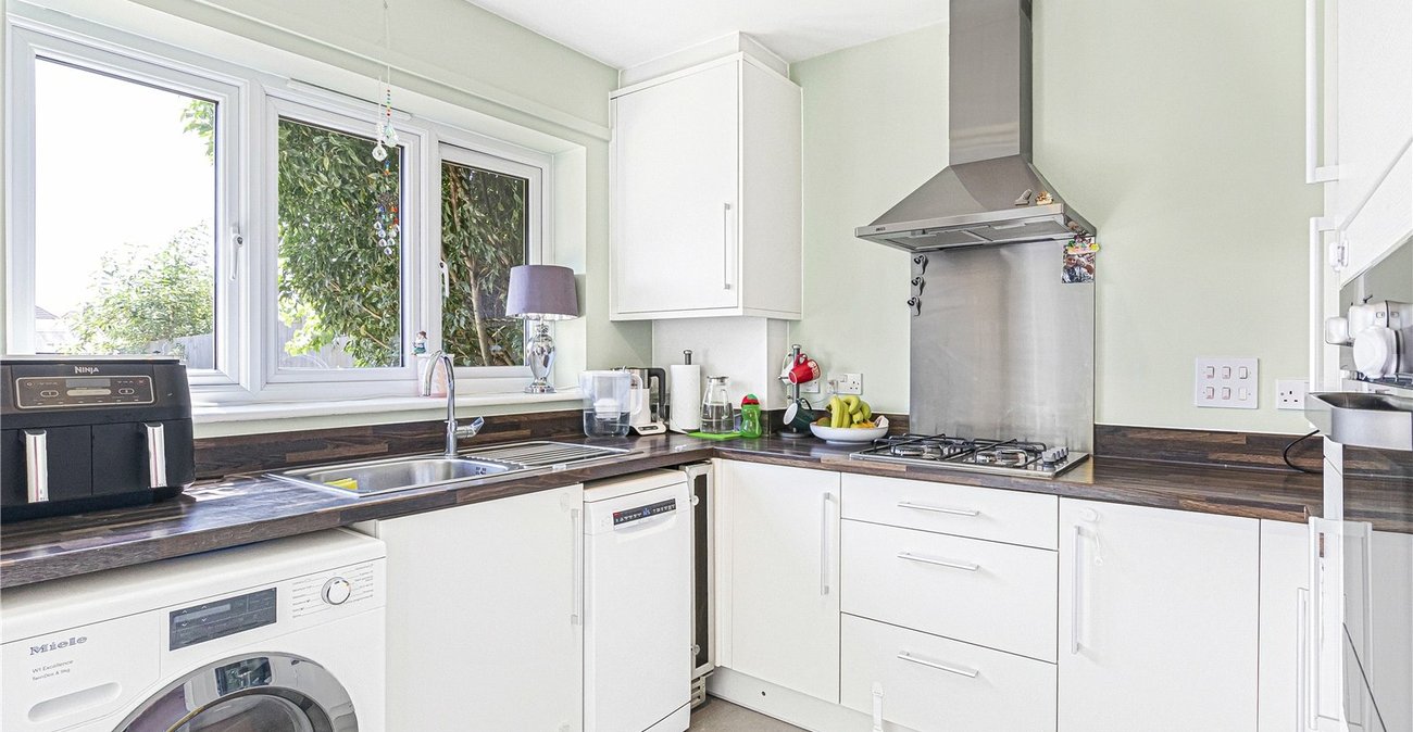 2 bedroom house for sale in Welling | Robinson Jackson