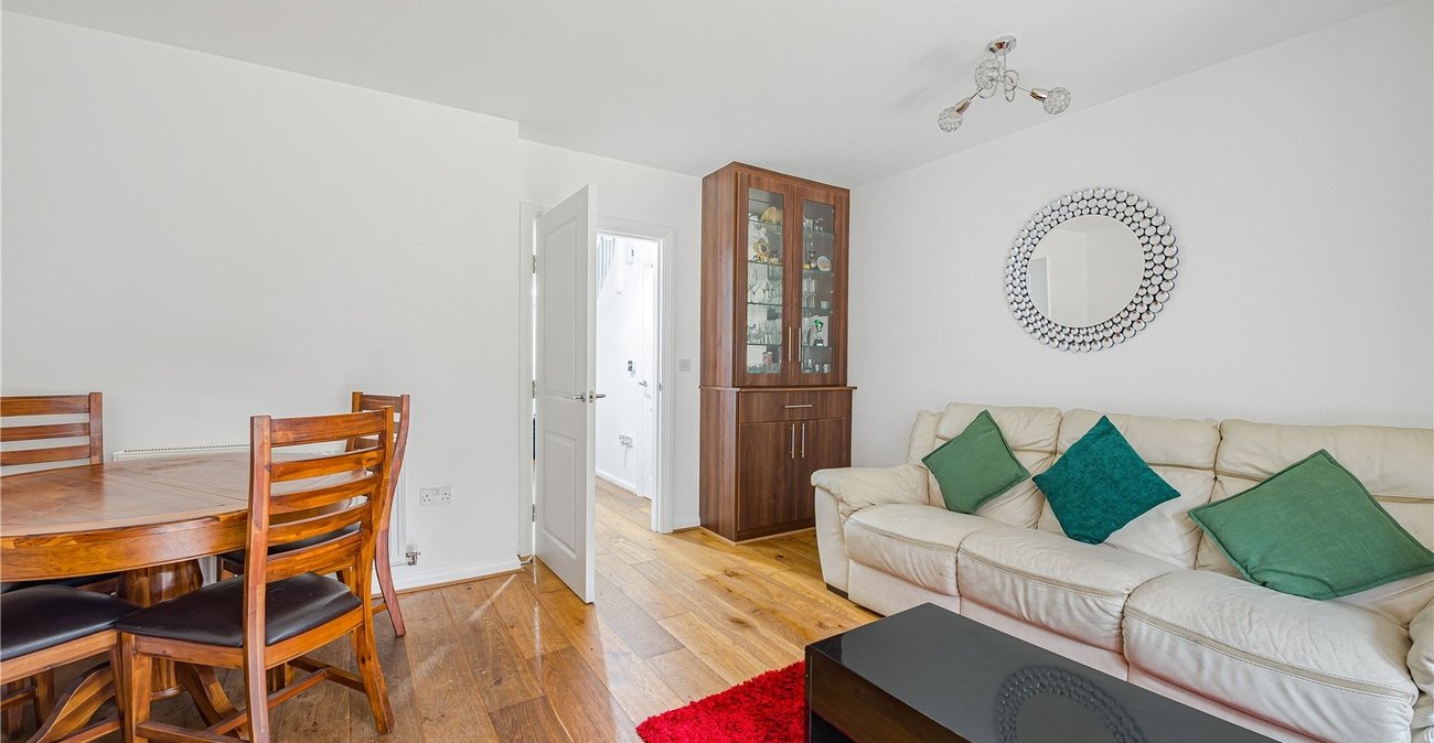 3 bedroom house for sale in Welling | Robinson Jackson