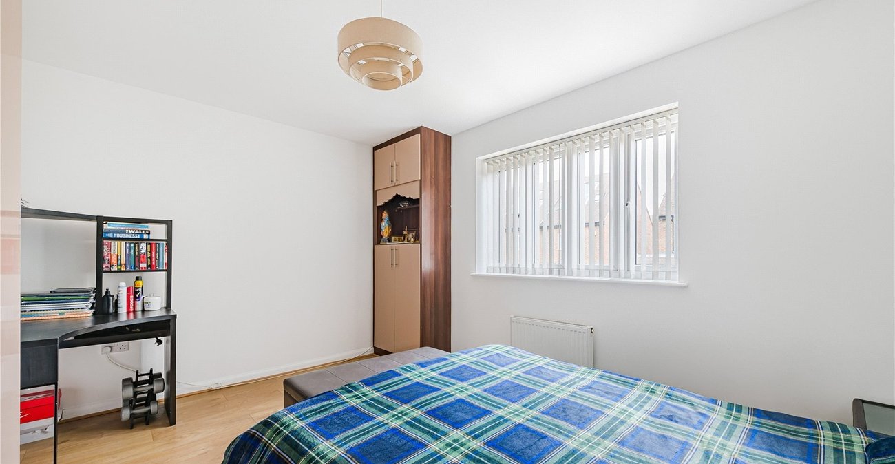 3 bedroom house for sale in Welling | Robinson Jackson