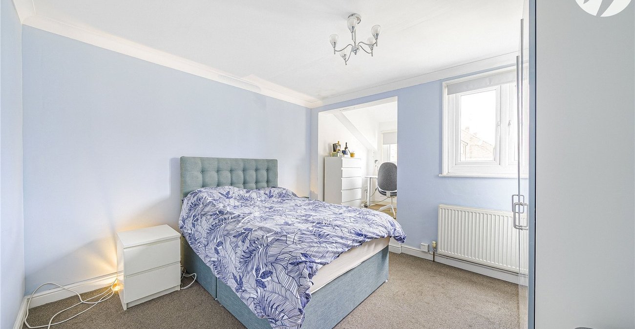 3 bedroom house for sale in Dartford | Robinson Jackson