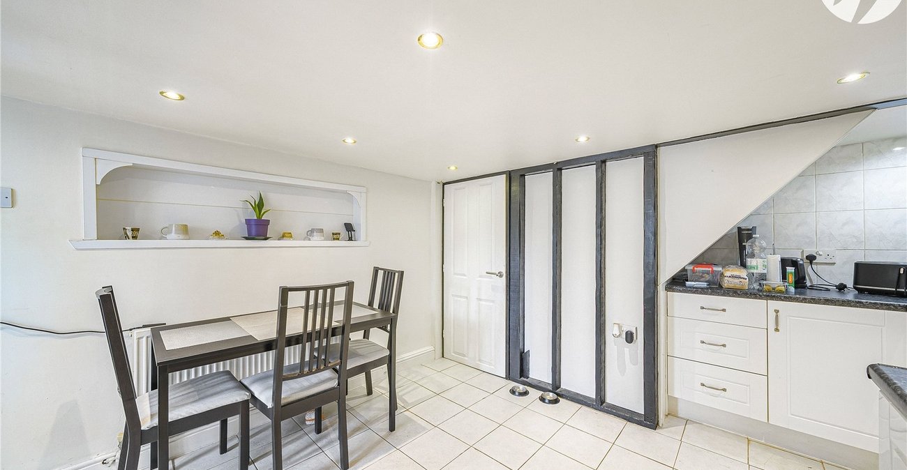 3 bedroom house for sale in Dartford | Robinson Jackson