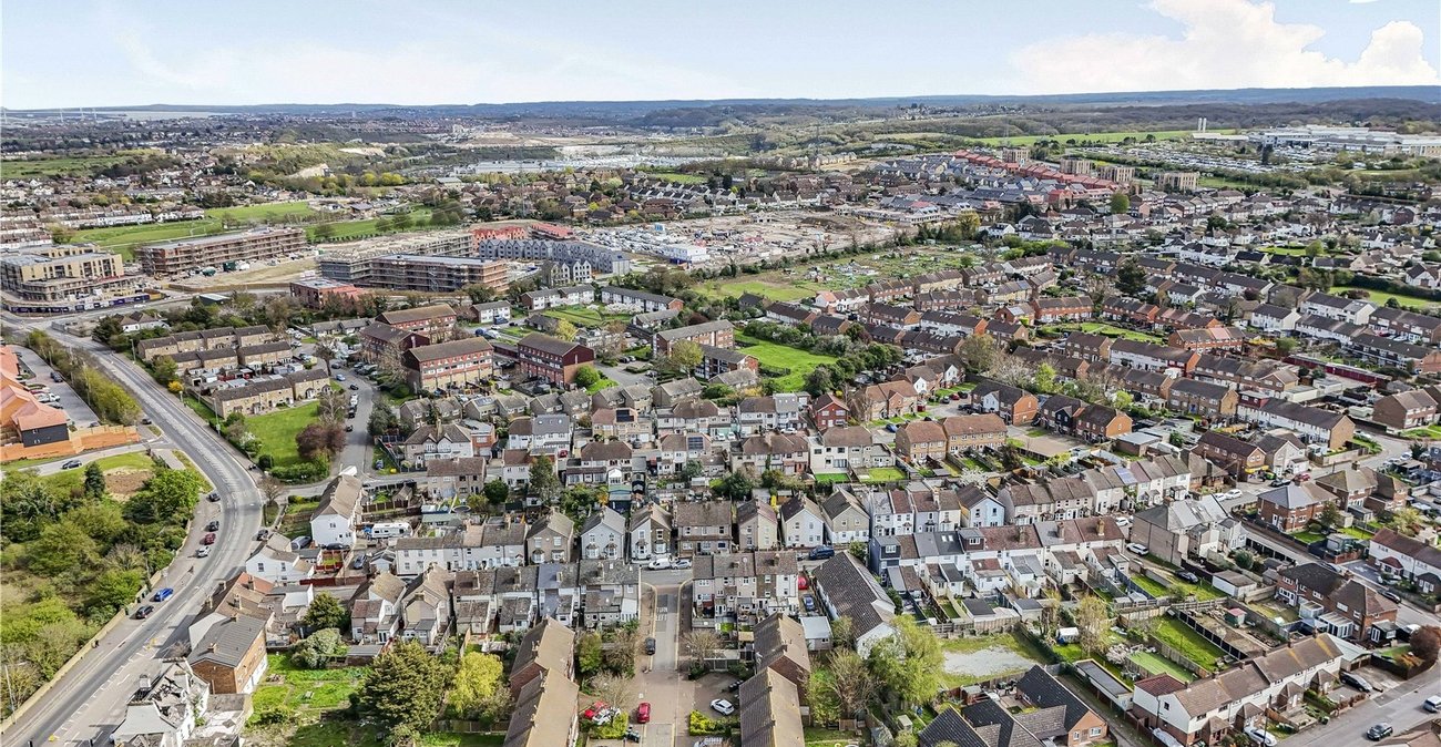 3 bedroom house for sale in Dartford | Robinson Jackson
