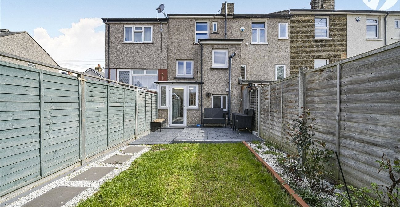 3 bedroom house for sale in Dartford | Robinson Jackson
