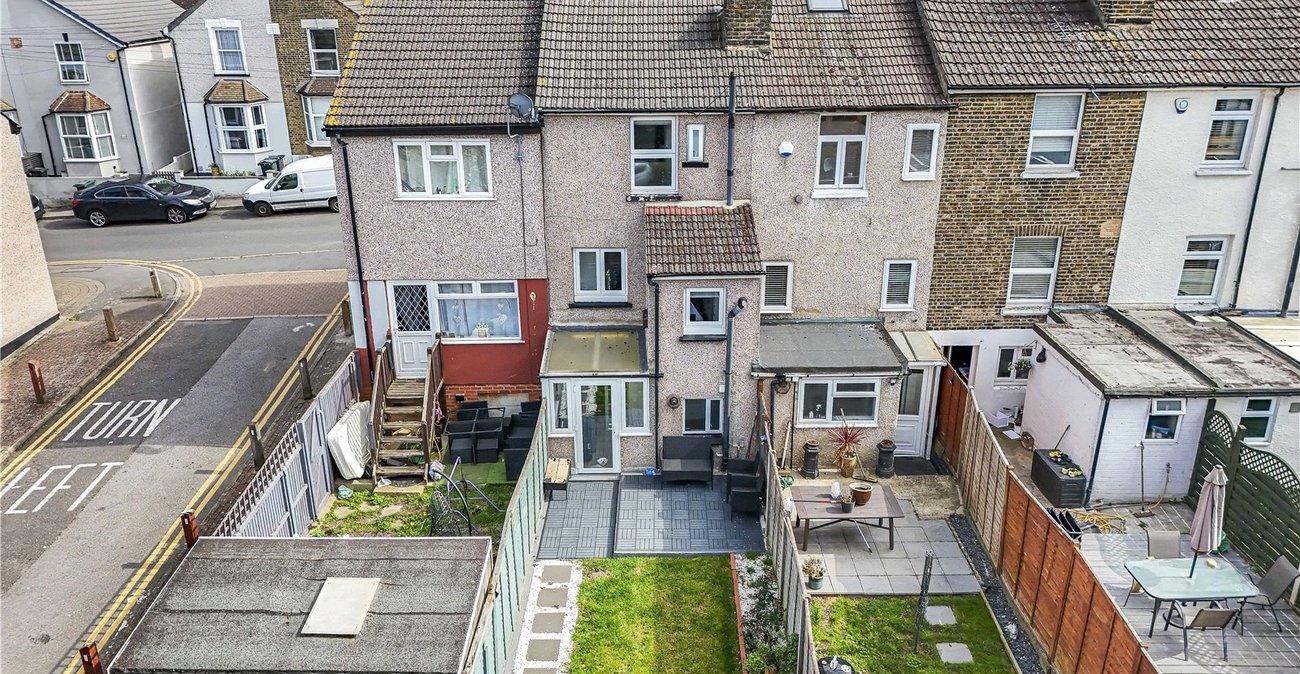 3 bedroom house for sale in Dartford | Robinson Jackson