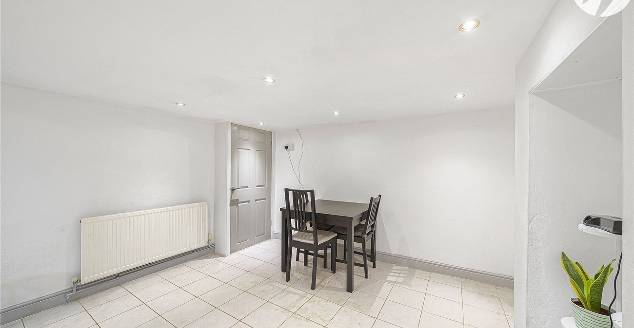 3 bedroom house for sale in Dartford | Robinson Jackson
