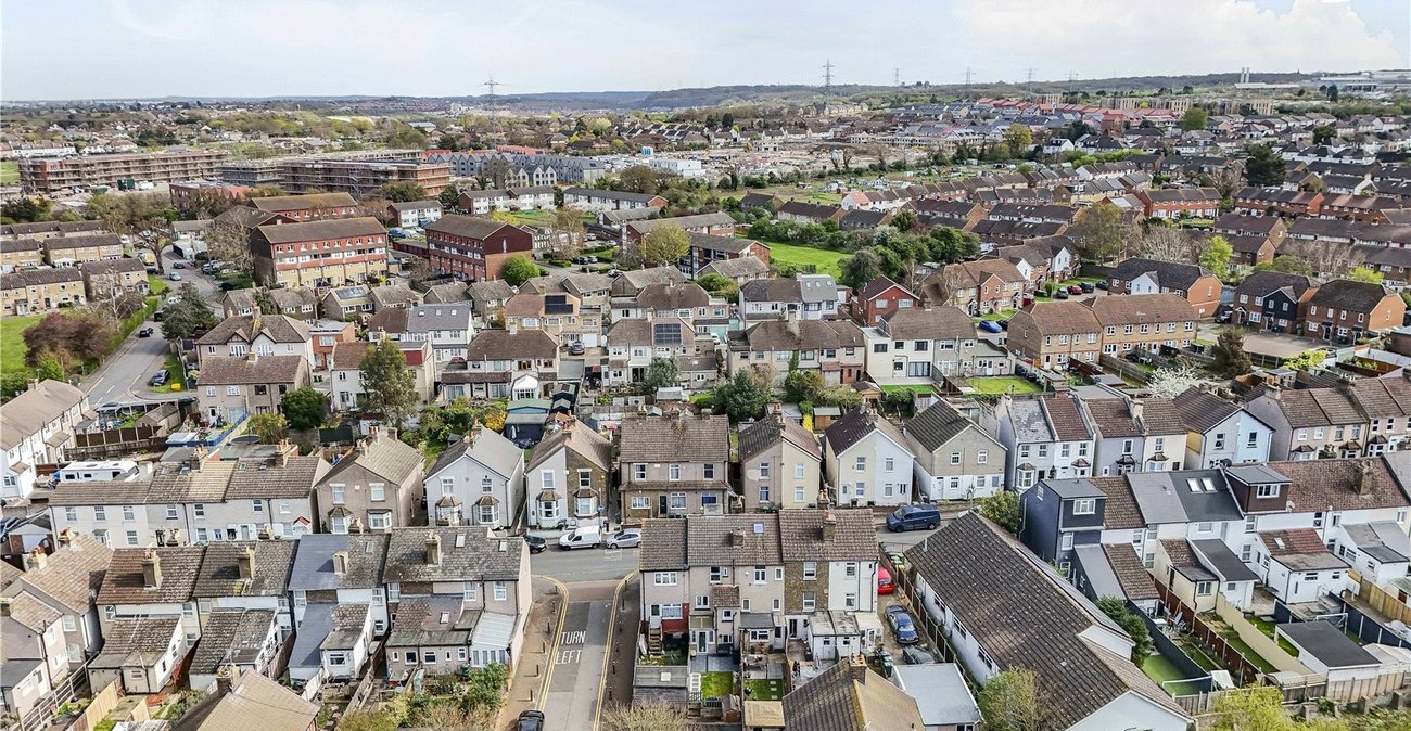 3 bedroom house for sale in Dartford | Robinson Jackson