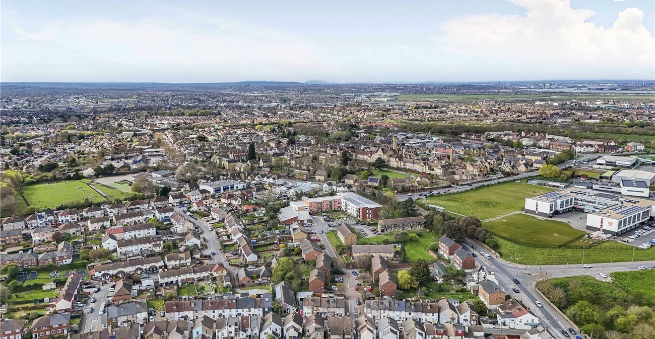 3 bedroom house for sale in Dartford | Robinson Jackson
