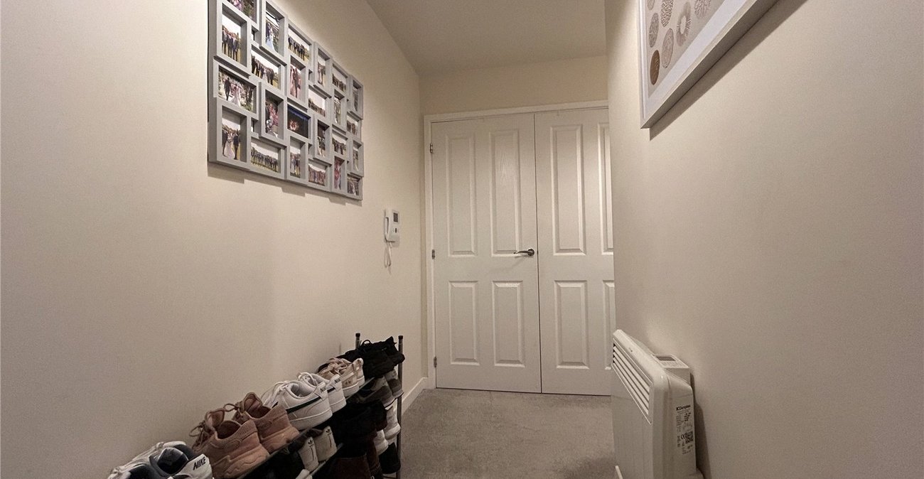 1 bedroom property for sale in Northfleet | Robinson Michael & Jackson