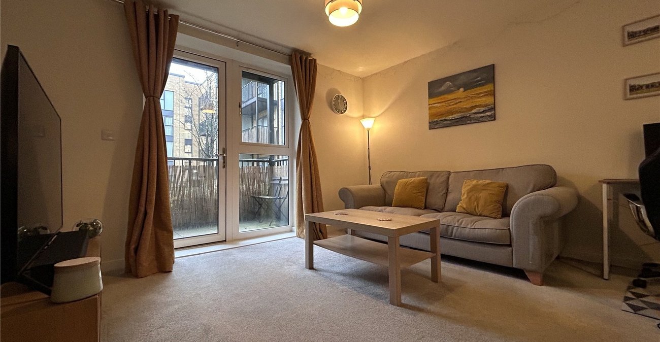 1 bedroom property for sale in Northfleet | Robinson Michael & Jackson