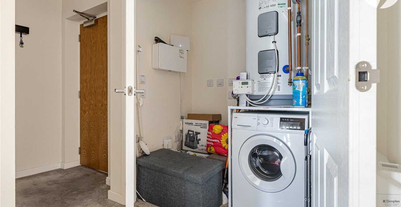 2 bedroom property for sale in Northfleet | Robinson Michael & Jackson