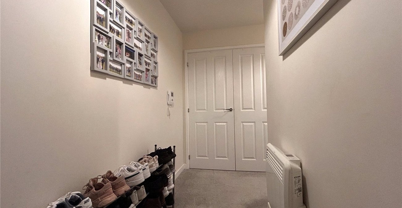 1 bedroom property for sale in Northfleet | Robinson Michael & Jackson