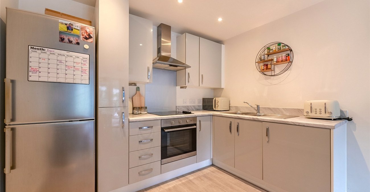 2 bedroom property for sale in Northfleet | Robinson Michael & Jackson