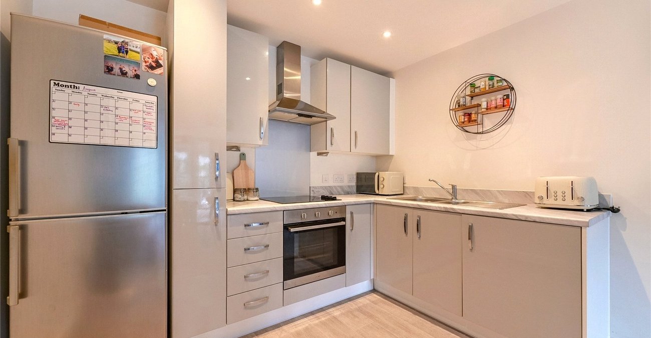2 bedroom property for sale in Northfleet | Robinson Michael & Jackson