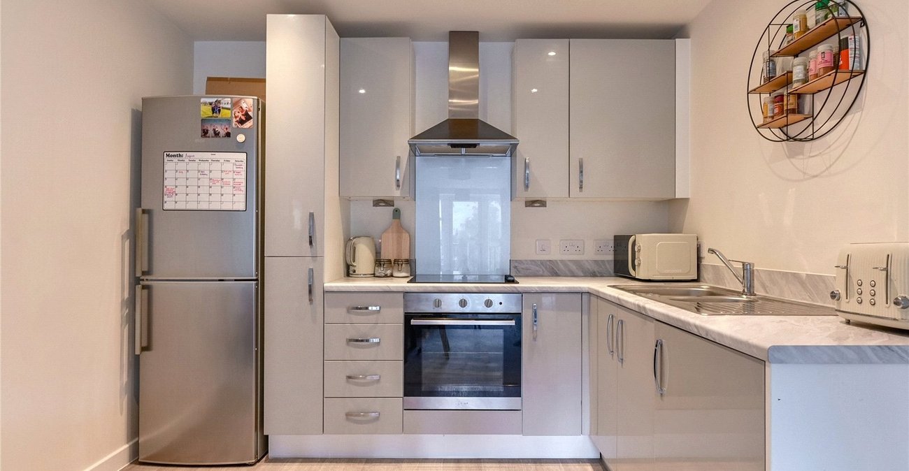 2 bedroom property for sale in Northfleet | Robinson Michael & Jackson