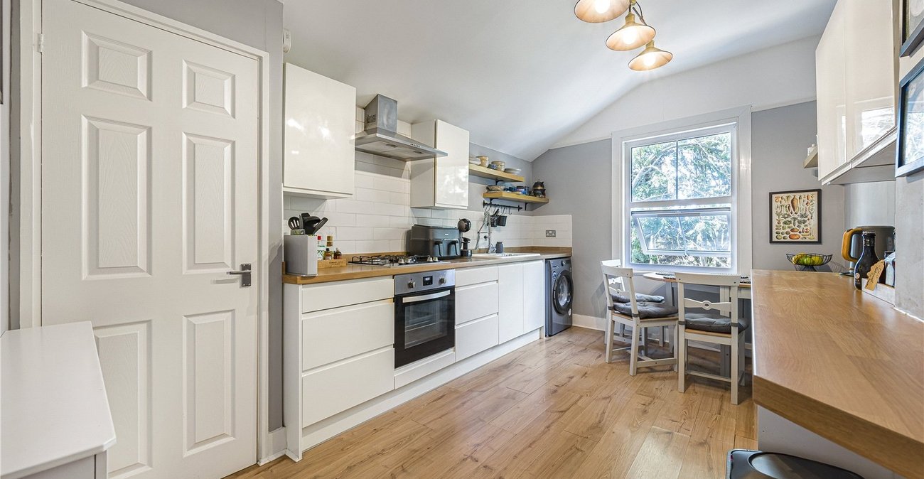 2 bedroom property for sale in Woolwich | Robinson Jackson