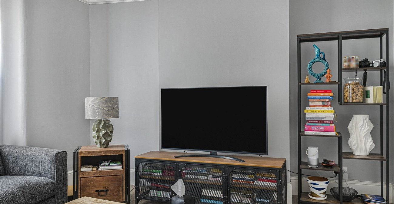 2 bedroom property for sale in Woolwich | Robinson Jackson