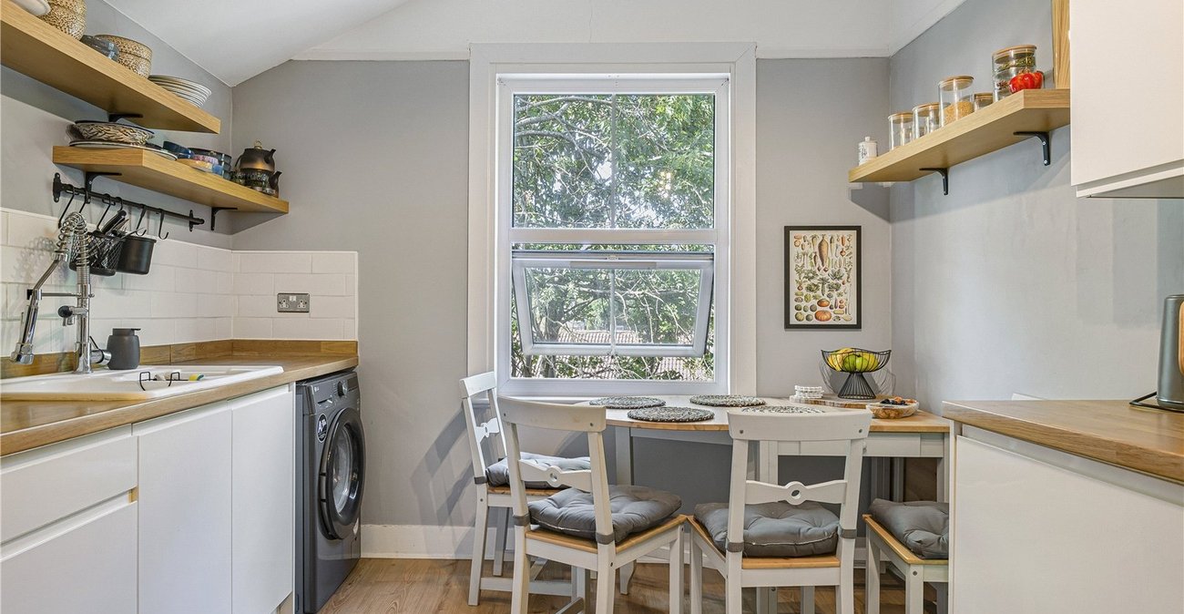 2 bedroom property for sale in Woolwich | Robinson Jackson