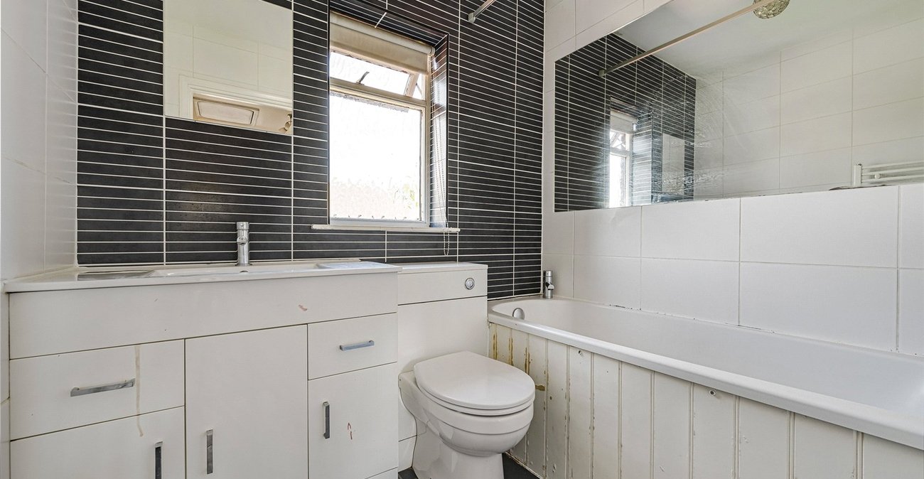 3 bedroom house for sale in Welling | Robinson Jackson