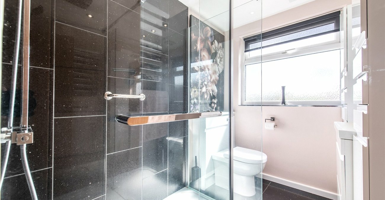 4 bedroom house for sale in Gravesend | Robinson Michael & Jackson