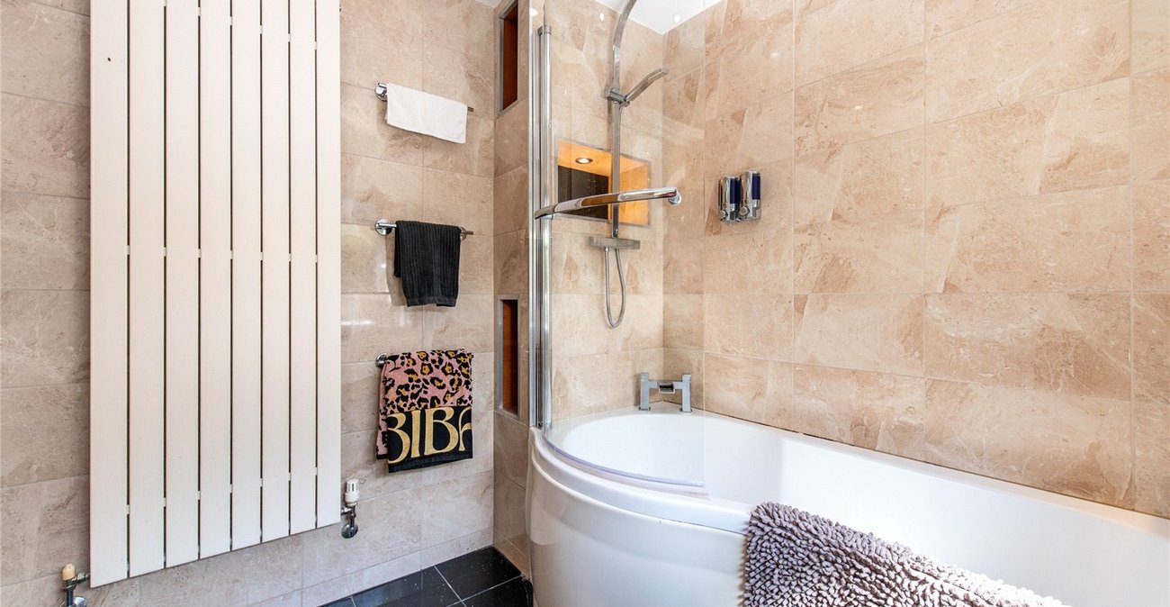 4 bedroom house for sale in Gravesend | Robinson Michael & Jackson